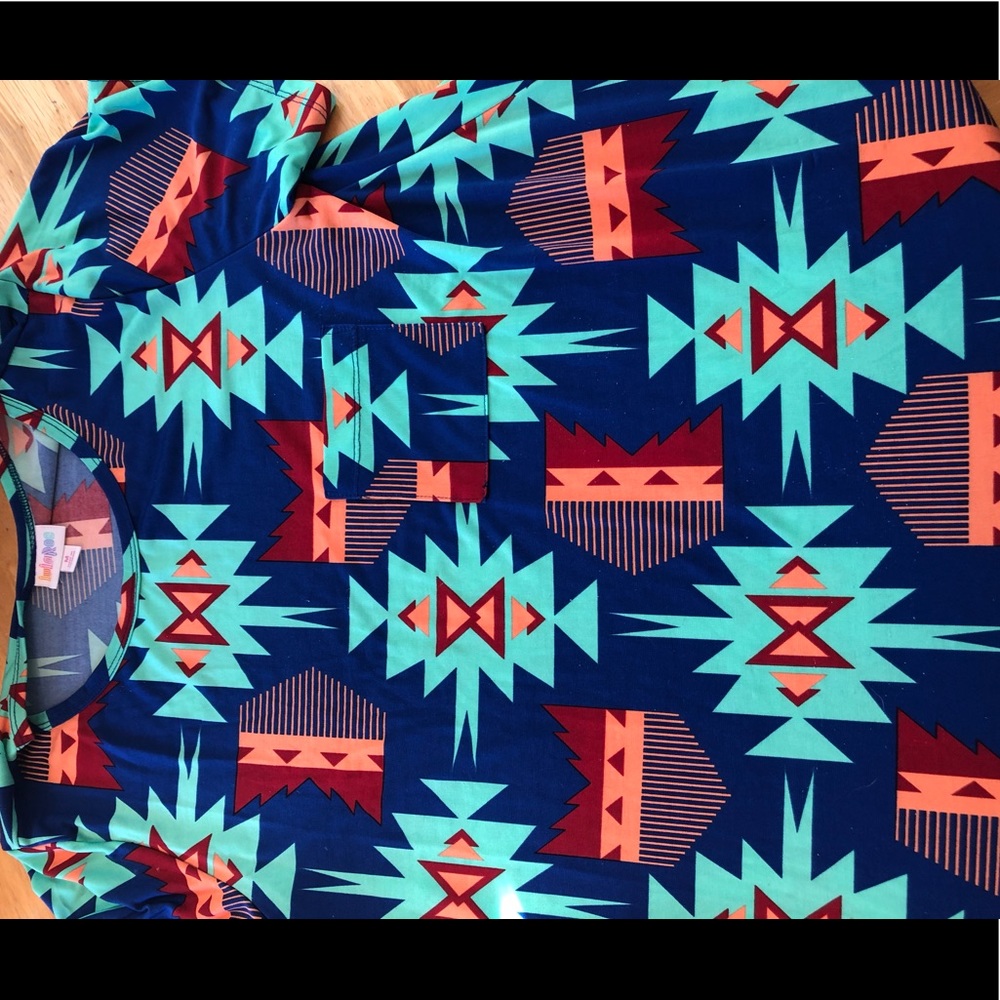 Lularoe high low dress Carly medium stretchy
